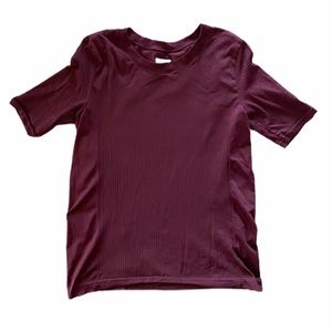 Athleta Women’s 3/4 Sleeve Dark Red Shirt M